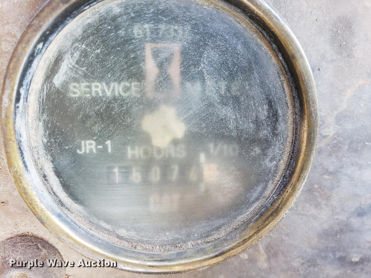 image for item DF2482 1995 Caterpillar 963B track loader