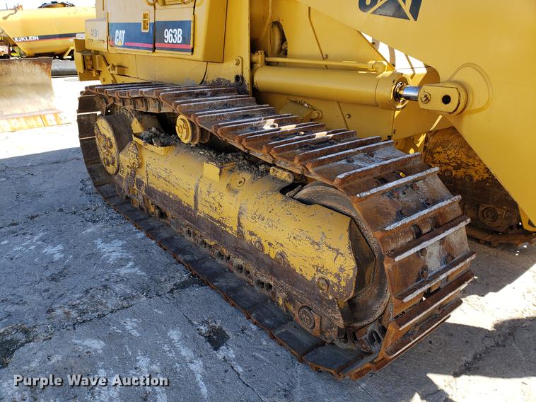 image for item DF2482 1995 Caterpillar 963B track loader