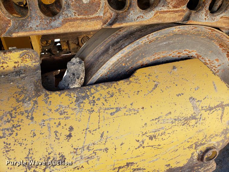 image for item DF2482 1995 Caterpillar 963B track loader