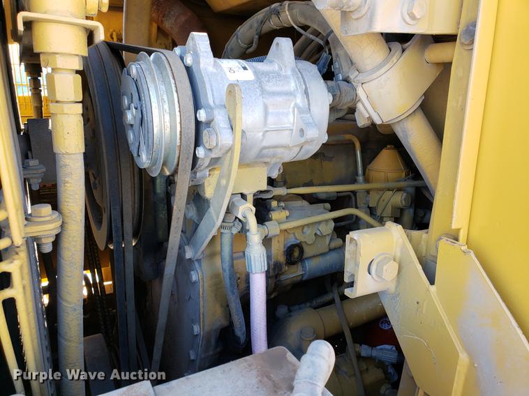 image for item DF2482 1995 Caterpillar 963B track loader