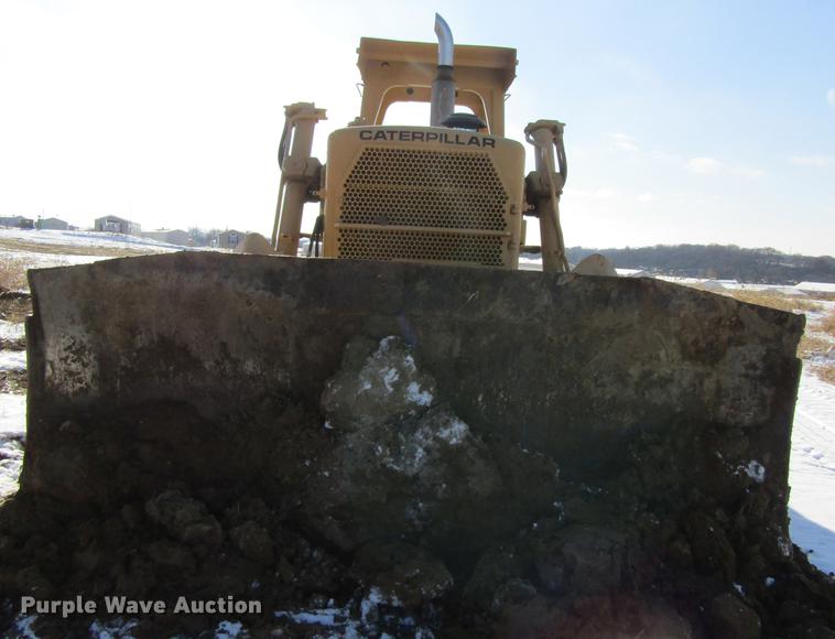 image for item DF3897 1975 Caterpillar D8K dozer
