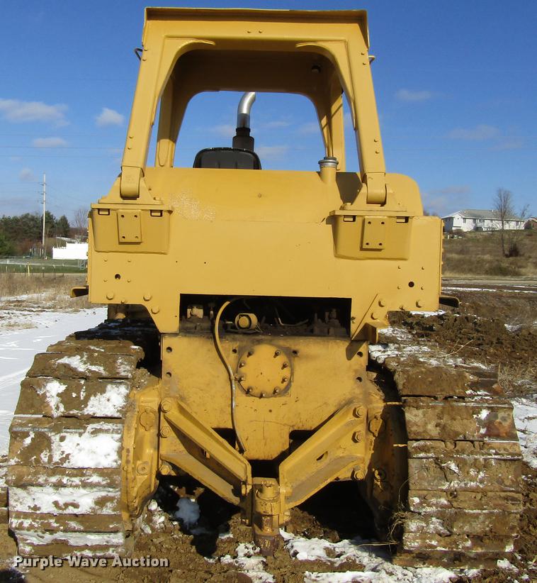 image for item DF3897 1975 Caterpillar D8K dozer