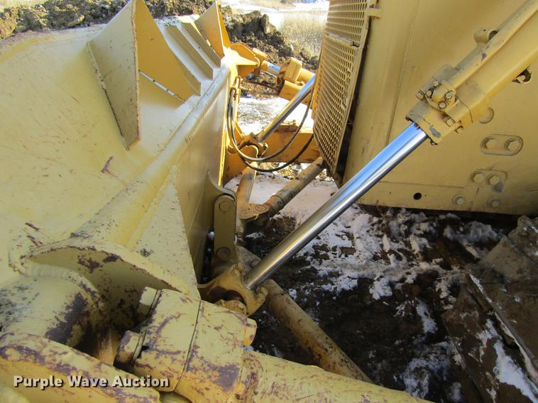 image for item DF3897 1975 Caterpillar D8K dozer