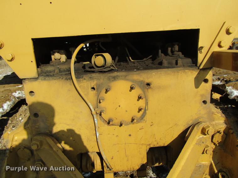 image for item DF3897 1975 Caterpillar D8K dozer