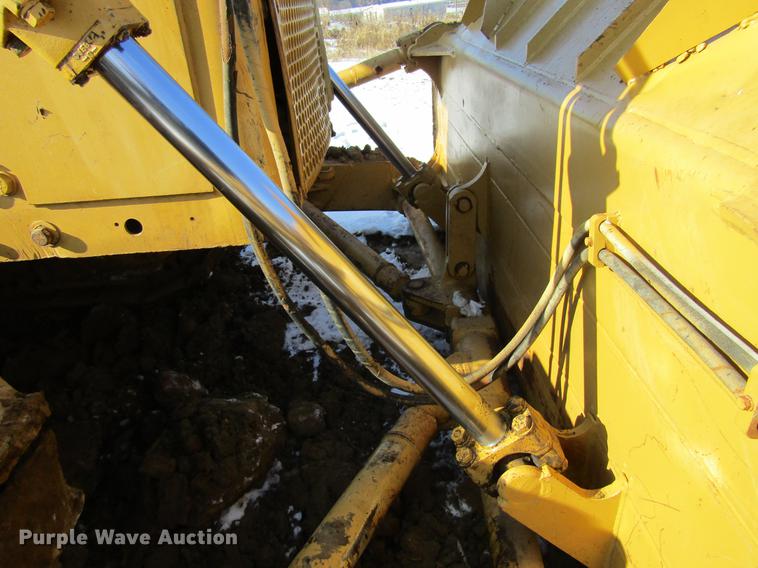 image for item DF3897 1975 Caterpillar D8K dozer