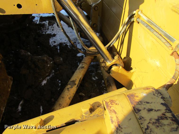 image for item DF3897 1975 Caterpillar D8K dozer