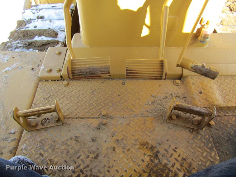 image for item DF3897 1975 Caterpillar D8K dozer