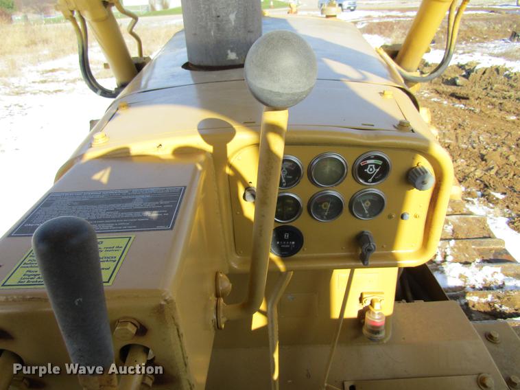 image for item DF3897 1975 Caterpillar D8K dozer