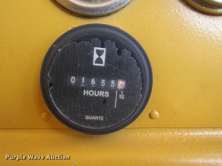 image for item DF3897 1975 Caterpillar D8K dozer