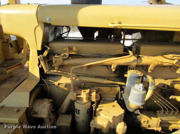 image for item DF3897 1975 Caterpillar D8K dozer