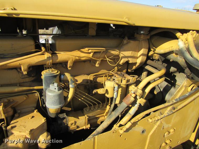 image for item DF3897 1975 Caterpillar D8K dozer