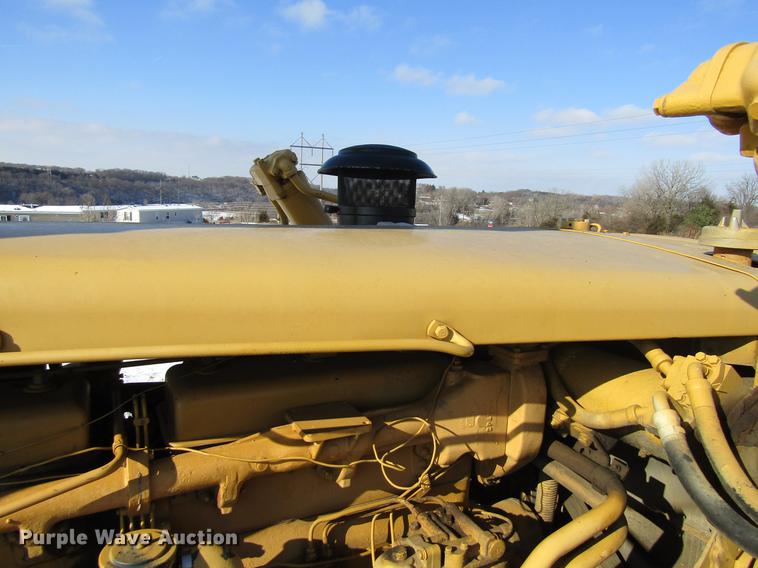 image for item DF3897 1975 Caterpillar D8K dozer