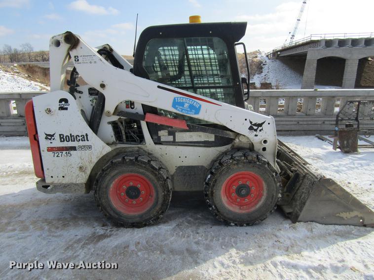 image for item DF3898 2015 Bobcat S570 skid steer