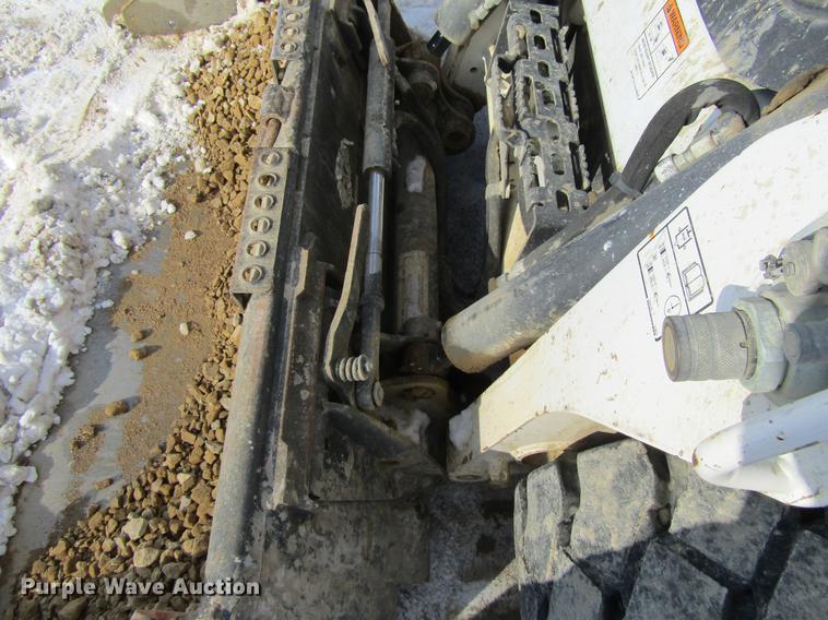 image for item DF3898 2015 Bobcat S570 skid steer