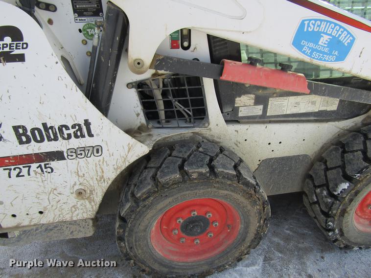 image for item DF3898 2015 Bobcat S570 skid steer