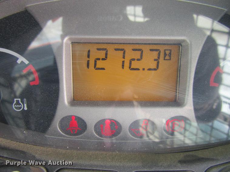 image for item DF3898 2015 Bobcat S570 skid steer