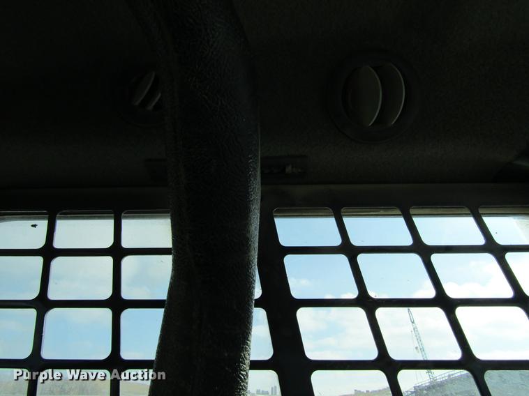 image for item DF3898 2015 Bobcat S570 skid steer