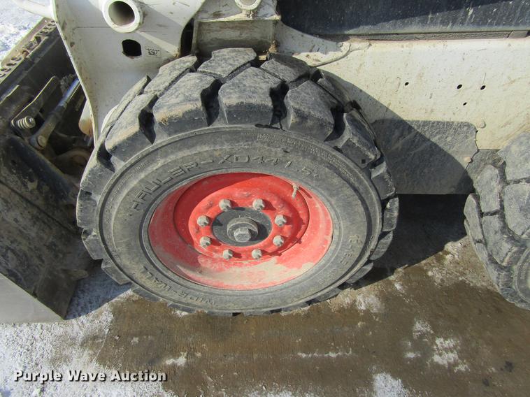 image for item DF3898 2015 Bobcat S570 skid steer