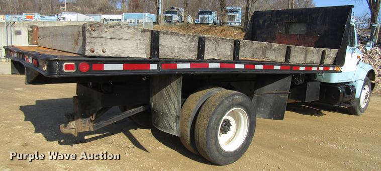 image for item DF3899 1990 International 4900 dump truck