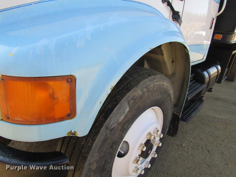 image for item DF3899 1990 International 4900 dump truck