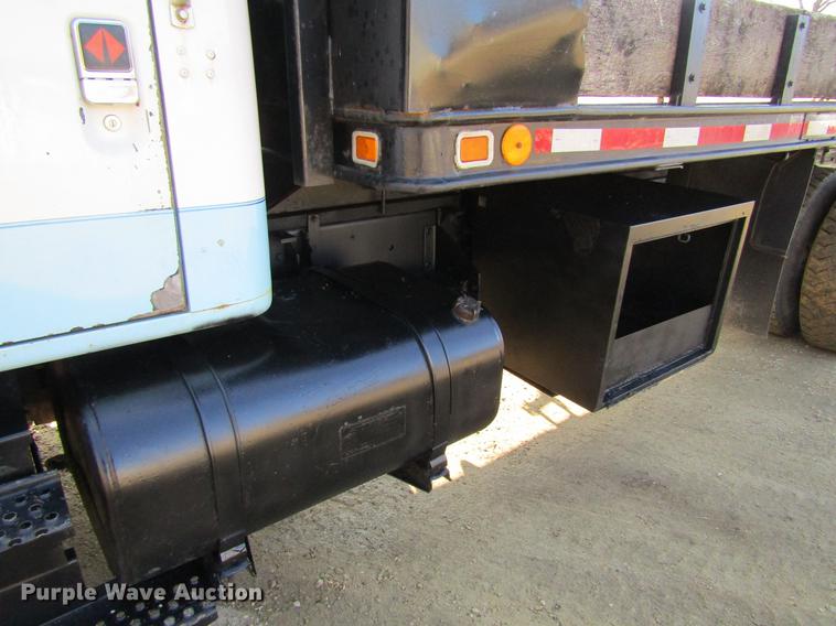 image for item DF3899 1990 International 4900 dump truck