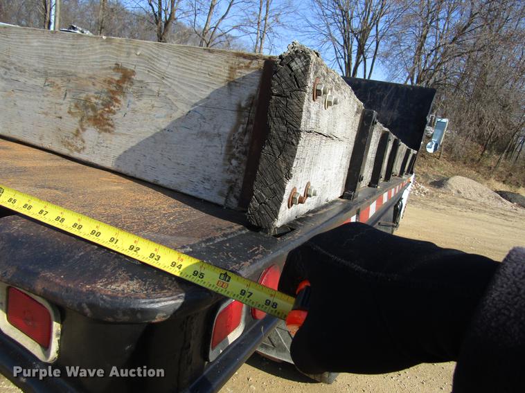 image for item DF3899 1990 International 4900 dump truck