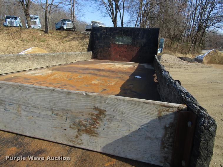 image for item DF3899 1990 International 4900 dump truck