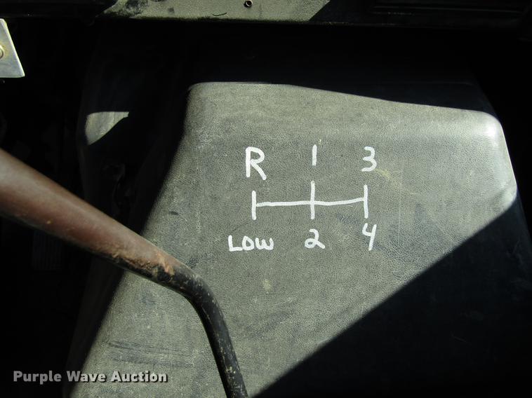 image for item DF3899 1990 International 4900 dump truck