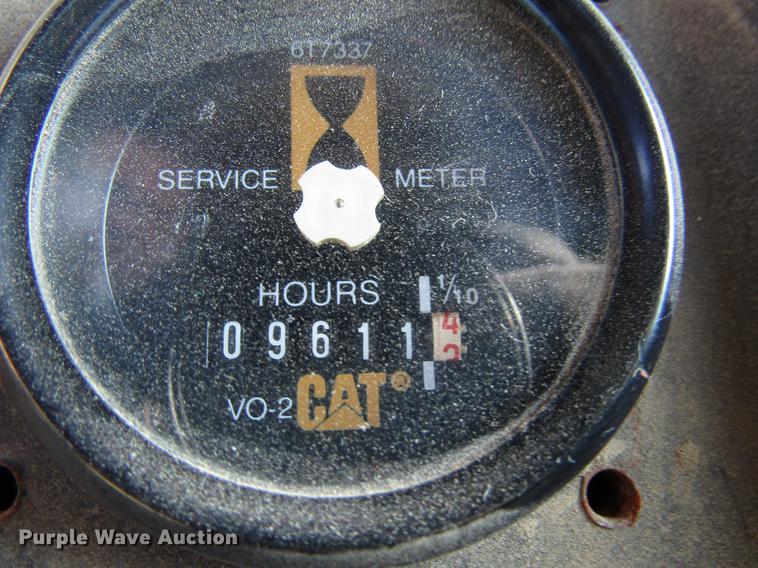 image for item DF3899 1990 International 4900 dump truck