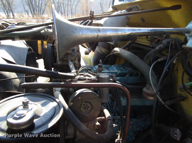 image for item DF3899 1990 International 4900 dump truck