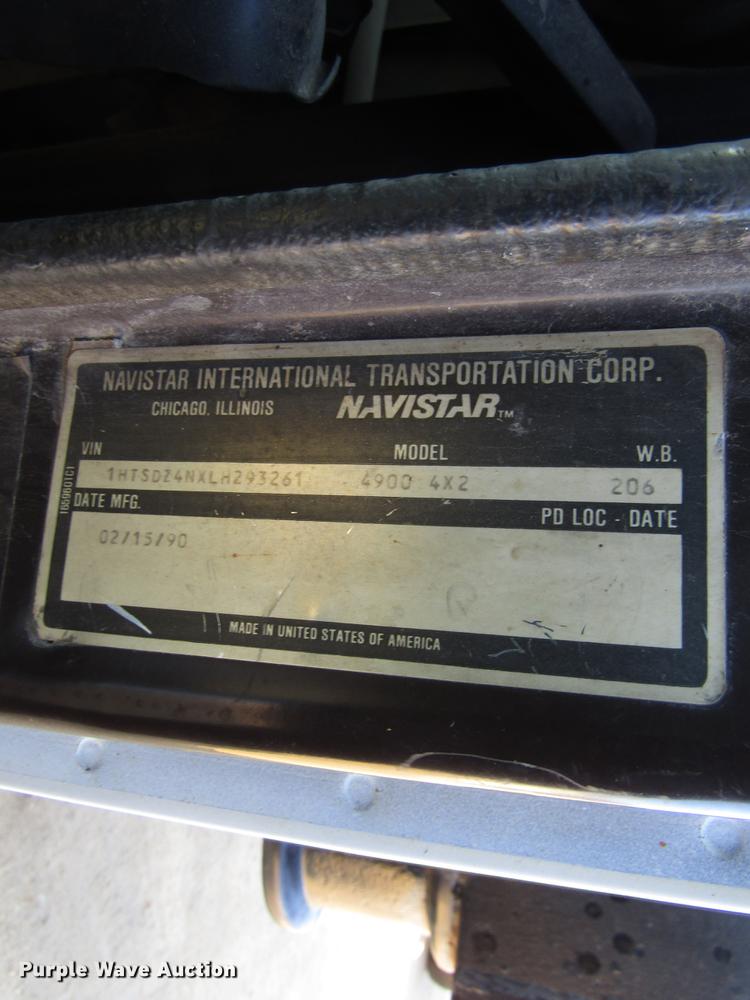 image for item DF3899 1990 International 4900 dump truck