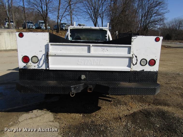 image for item DF3902 2004 Ford F550 Super Duty Crew Cab utility truck