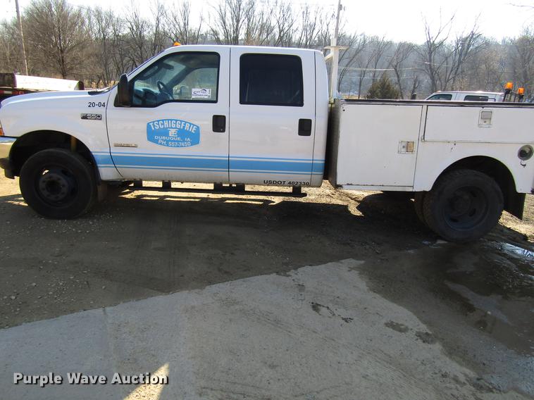 image for item DF3902 2004 Ford F550 Super Duty Crew Cab utility truck