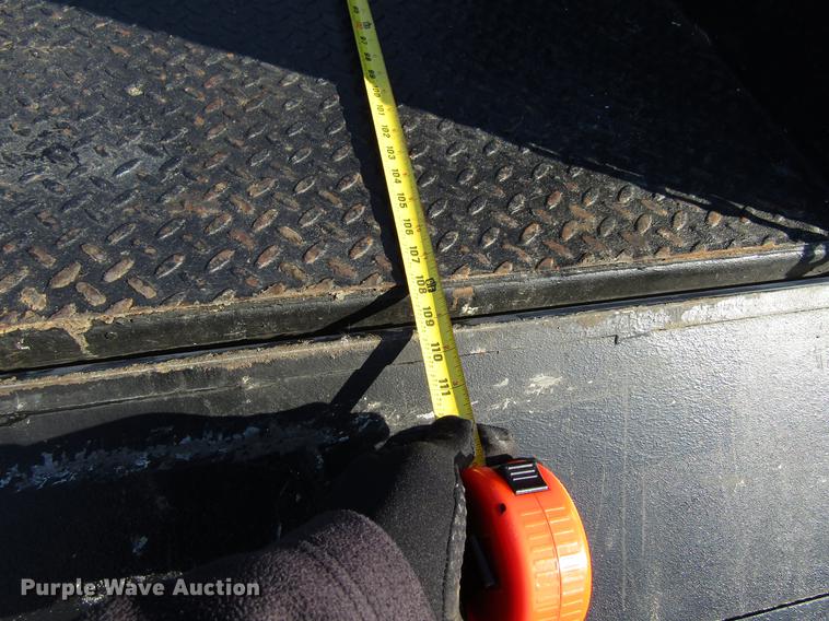 image for item DF3902 2004 Ford F550 Super Duty Crew Cab utility truck