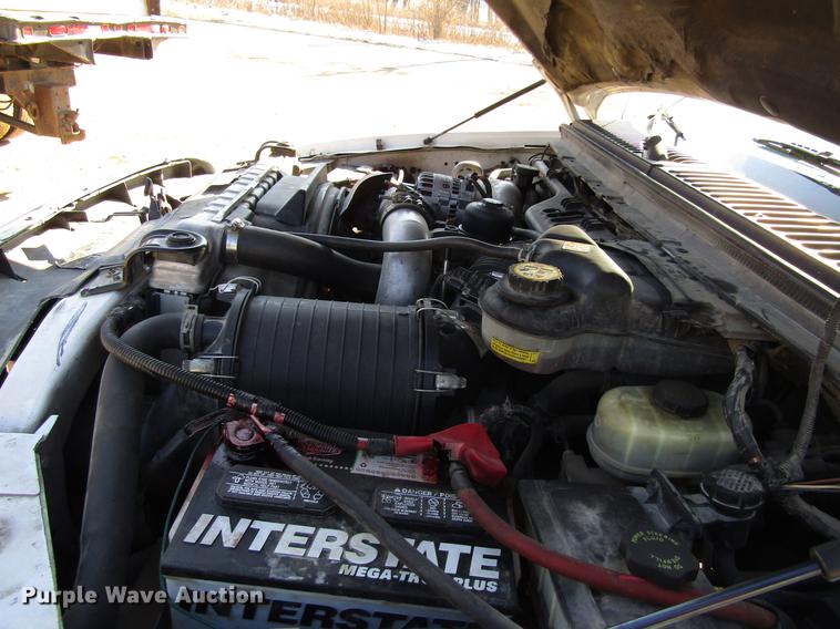 image for item DF3902 2004 Ford F550 Super Duty Crew Cab utility truck