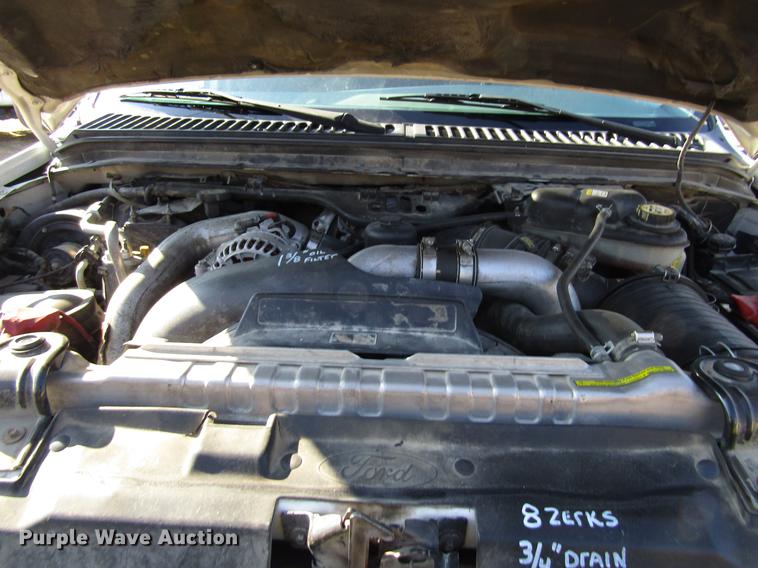 image for item DF3902 2004 Ford F550 Super Duty Crew Cab utility truck