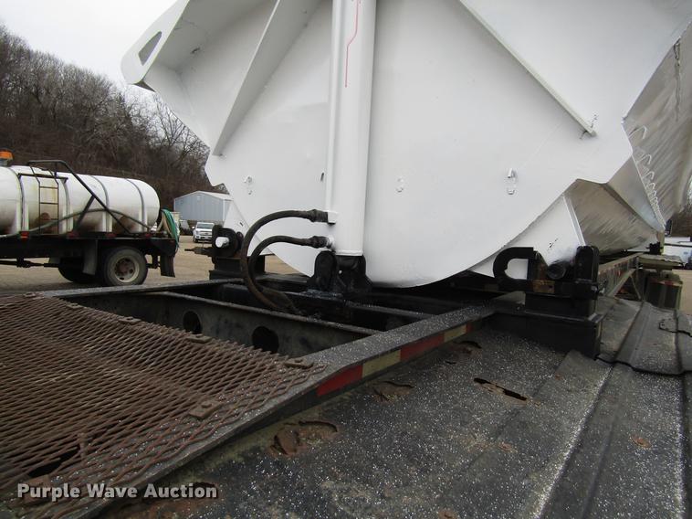 image for item DF3904 1999 Smithco side dump trailer