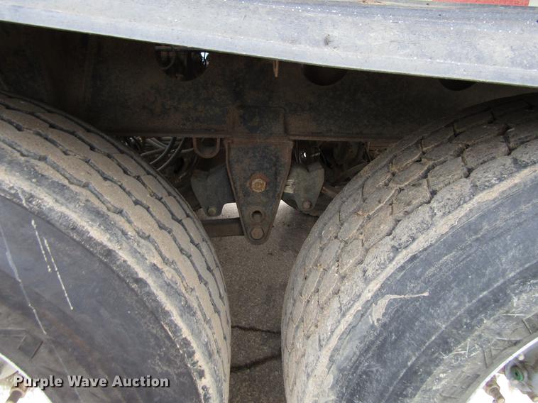 image for item DF3904 1999 Smithco side dump trailer