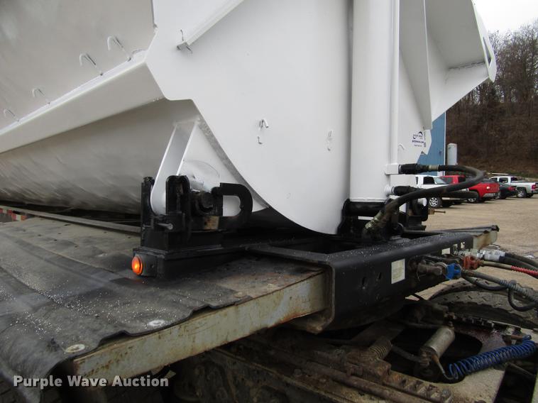 image for item DF3904 1999 Smithco side dump trailer