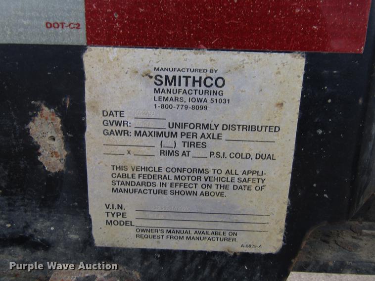 image for item DF3904 1999 Smithco side dump trailer