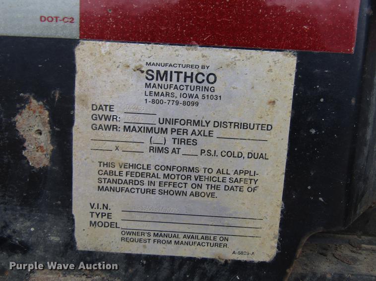 image for item DF3904 1999 Smithco side dump trailer