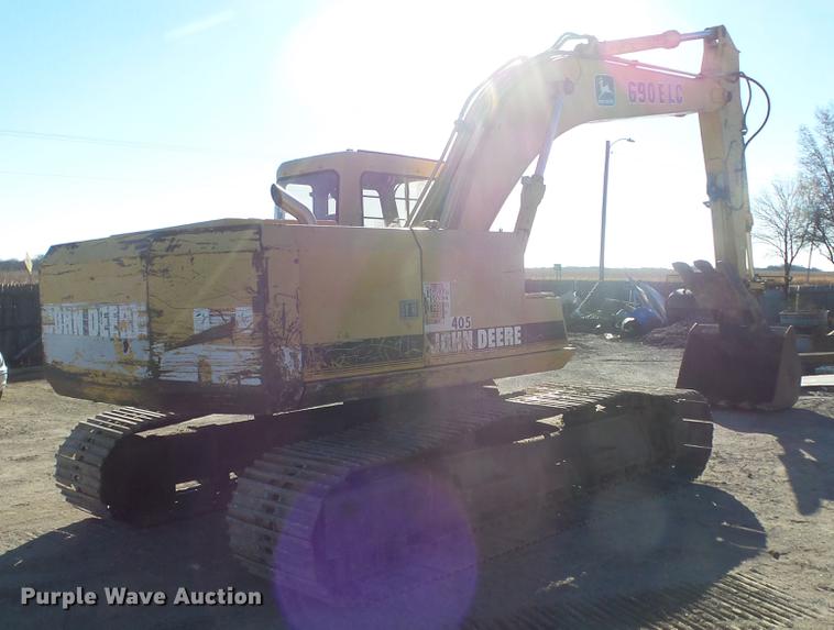 image for item DG2809 John Deere 690E LC excavator
