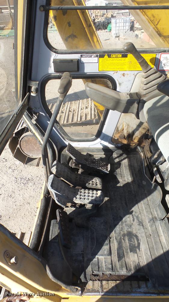 image for item DG2809 John Deere 690E LC excavator