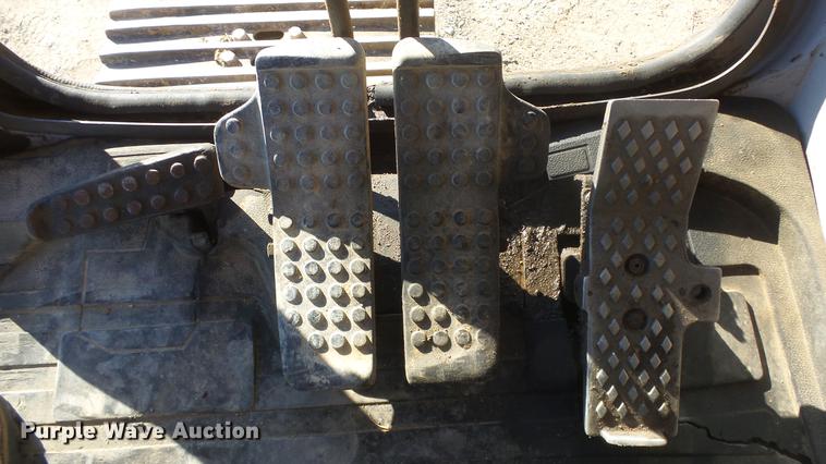 image for item DG2809 John Deere 690E LC excavator