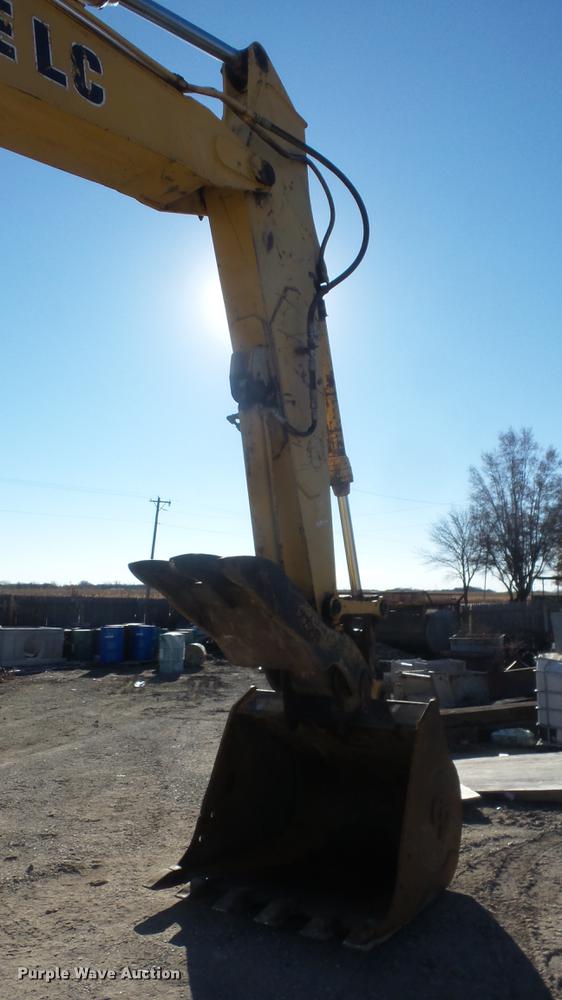 image for item DG2809 John Deere 690E LC excavator