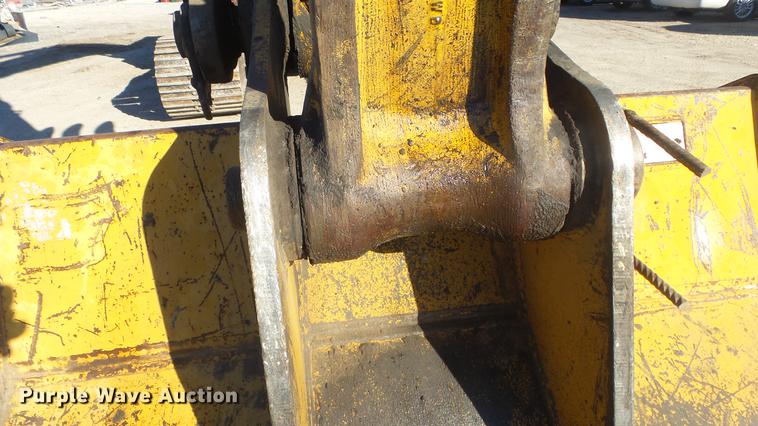 image for item DG2809 John Deere 690E LC excavator