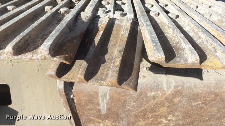 image for item DG2809 John Deere 690E LC excavator