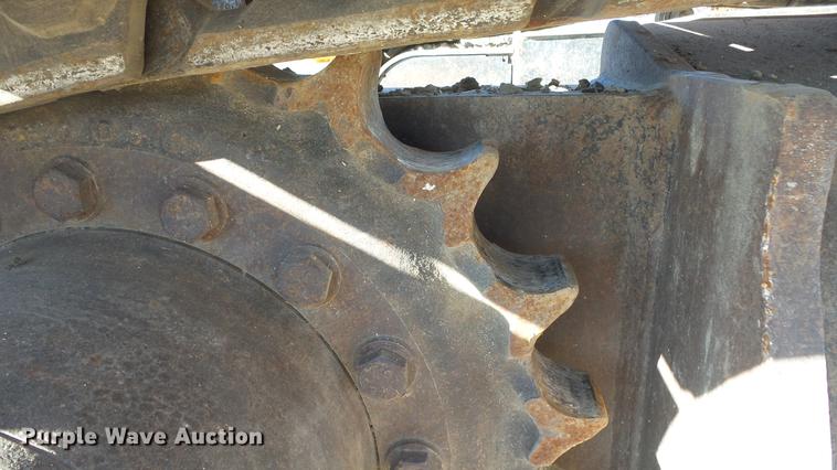 image for item DG2809 John Deere 690E LC excavator