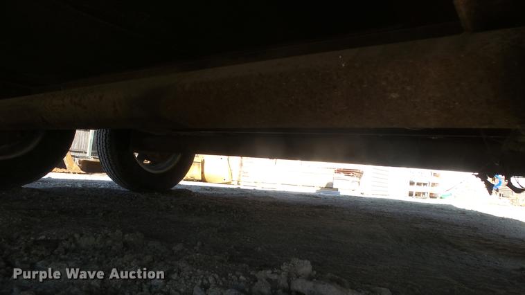 image for item DG2820 2001 Doolittle enclosed cargo trailer