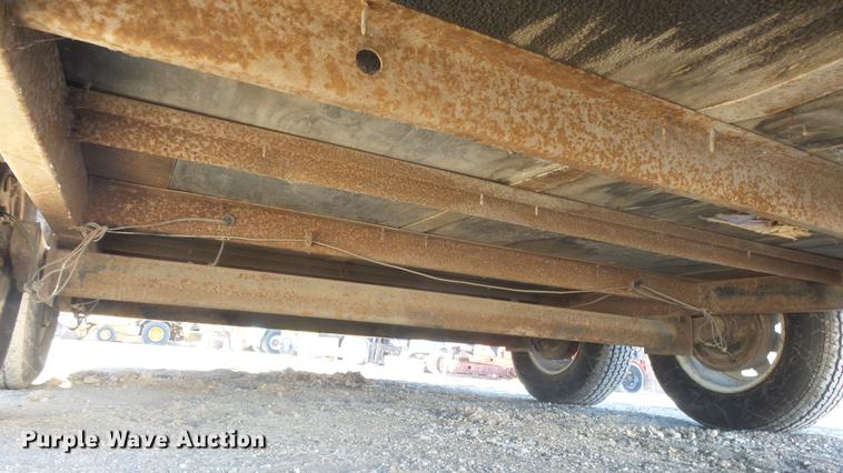 image for item DG2820 2001 Doolittle enclosed cargo trailer